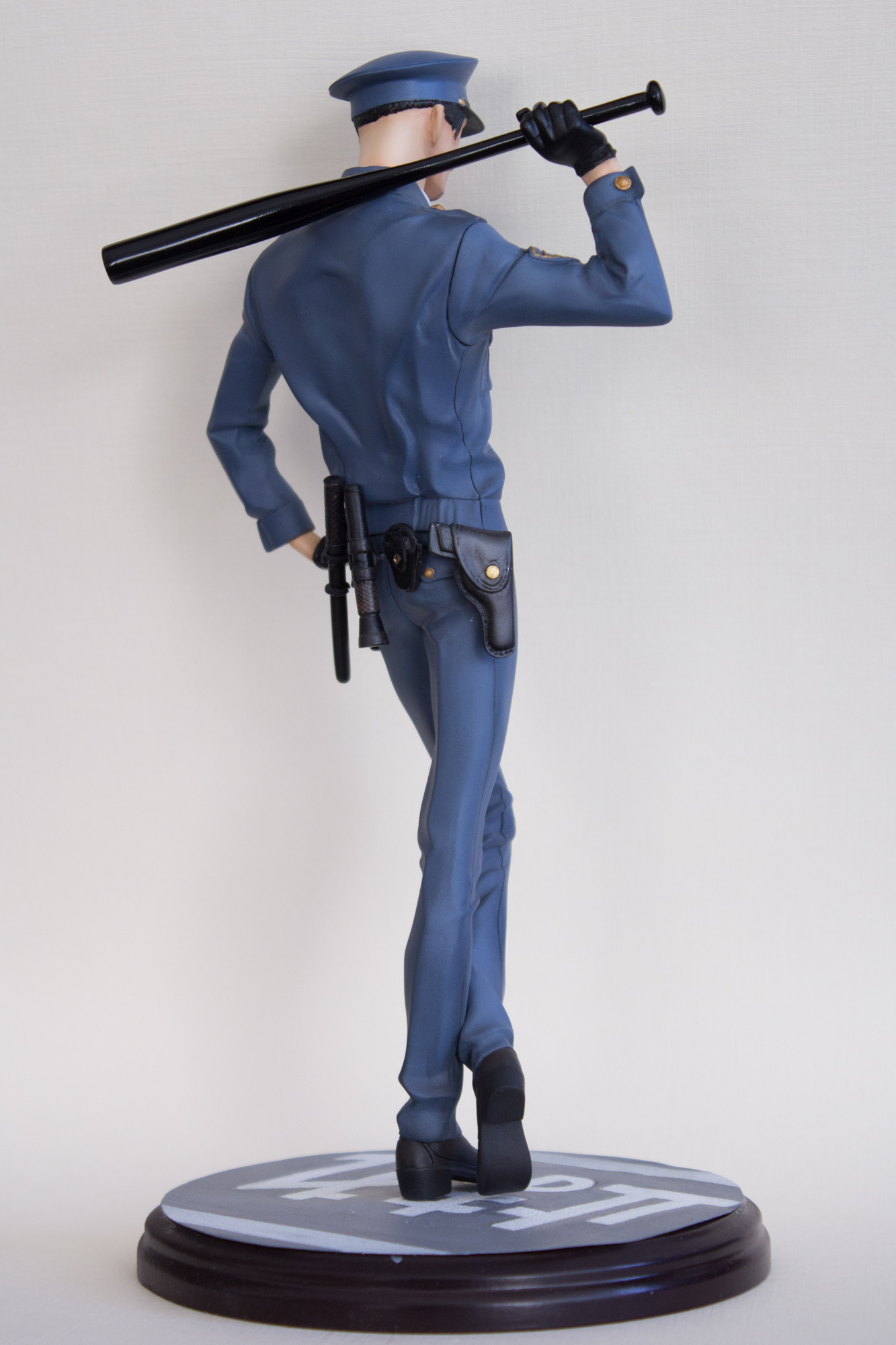 Dangerous Cop — Goro Majima, Junsa ver. [GK] - garage-kit photo 29