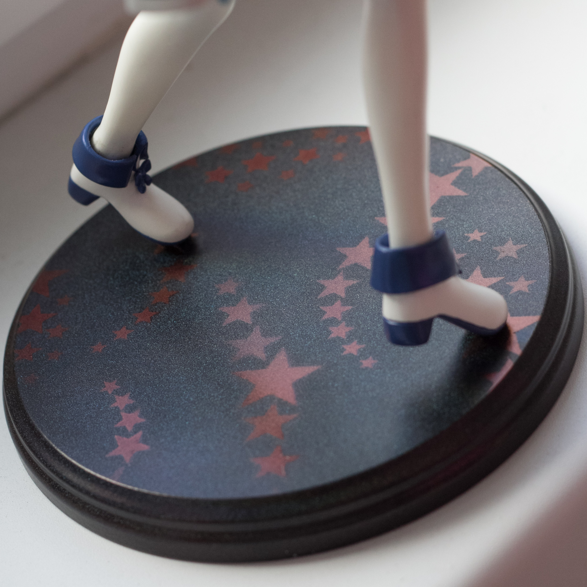 Honoka Carrying the Flag - garage-kit photo 34