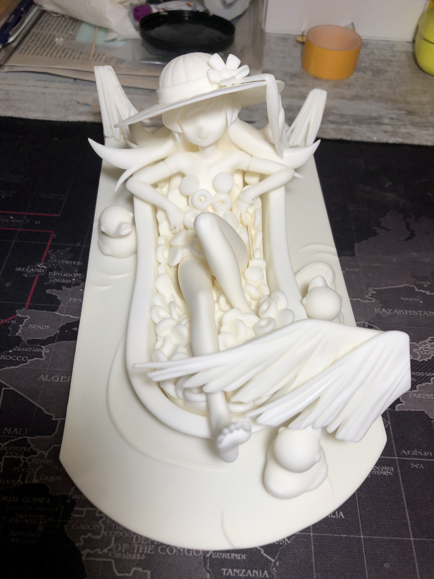 Bathing in Donuts—a Little Post About a Shinobu Garage Kit - garage-kit photo 4