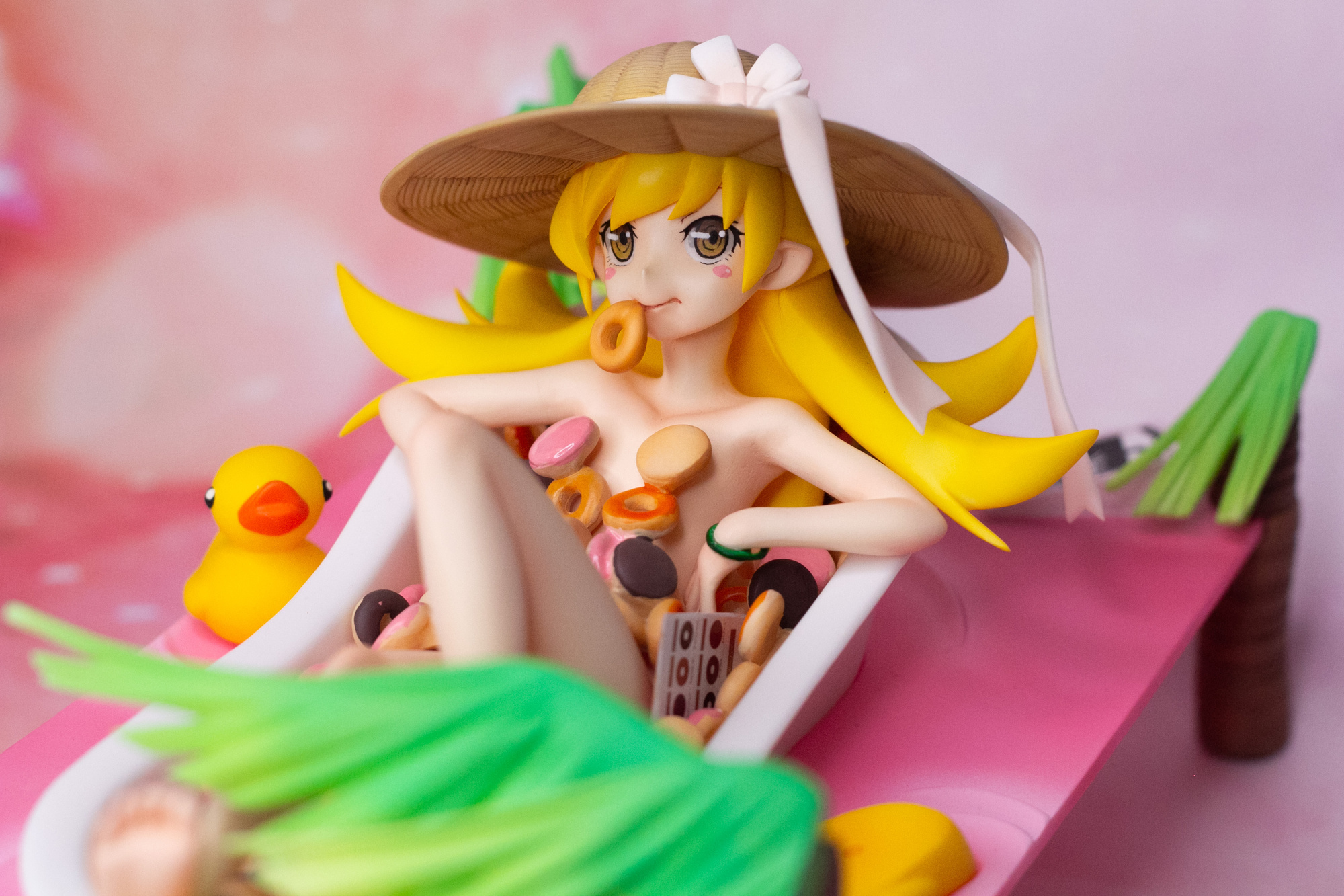 Bathing in Donuts—a Little Post About a Shinobu Garage Kit - garage-kit photo 40