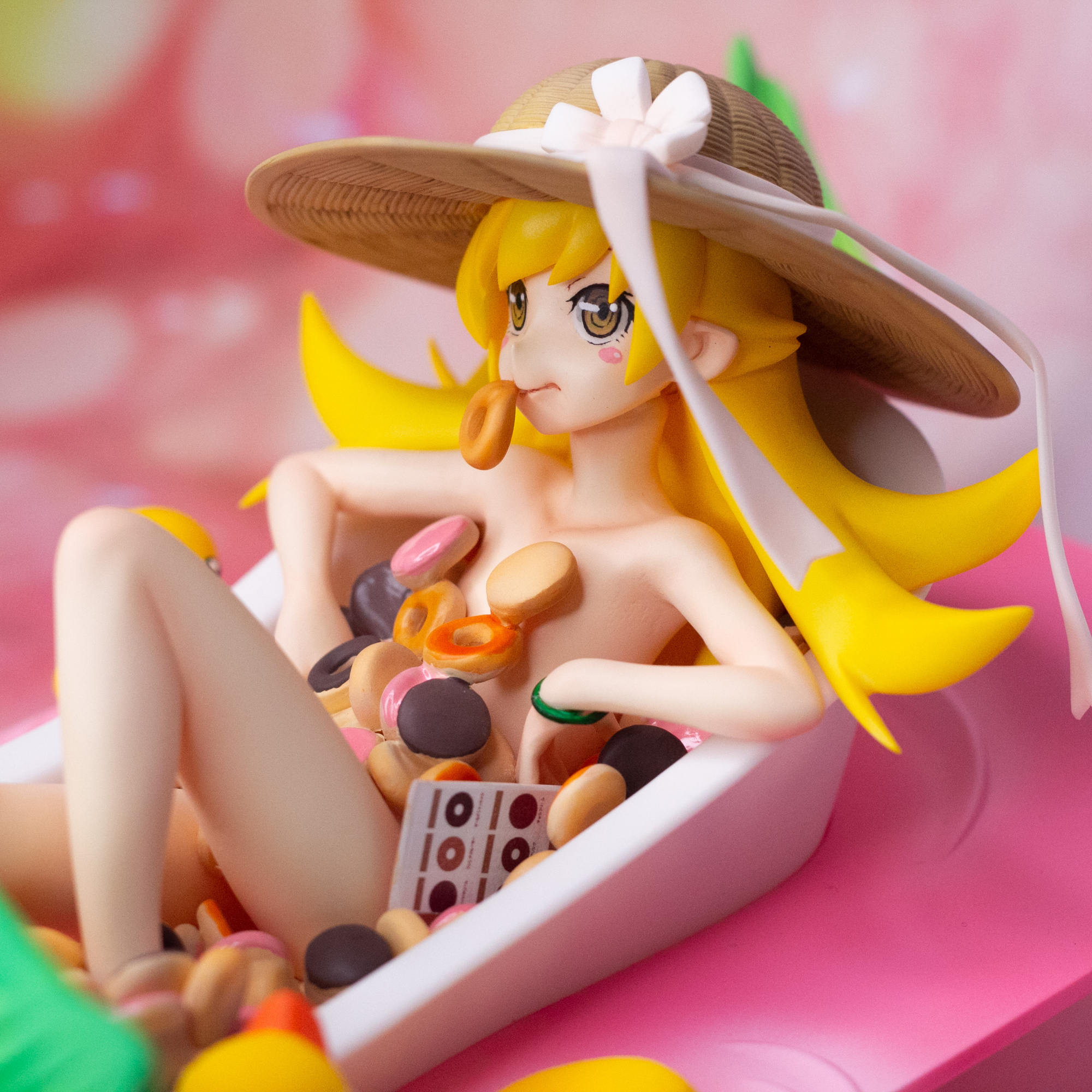 Bathing in Donuts—a Little Post About a Shinobu Garage Kit - garage-kit photo 44