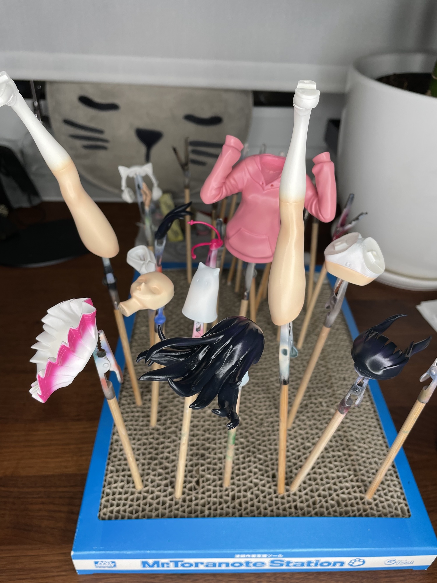 How to Turn a Pile of Trash into a Real Heroine—or Even Two! [GK] - garage-kit photo 37
